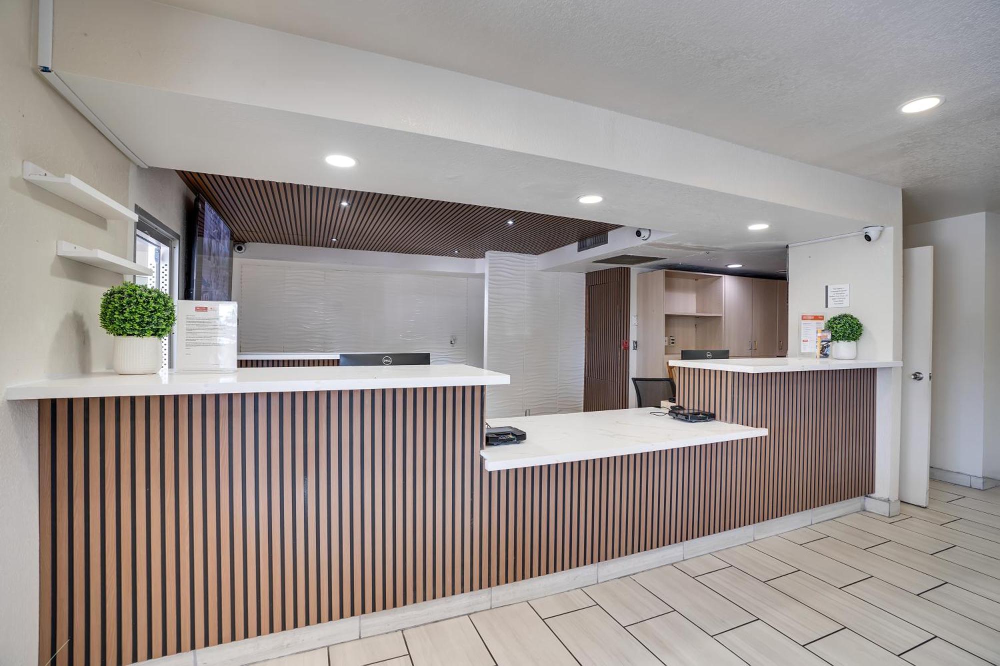 Econo Lodge Stockton Near I-5 Fairgrounds ภายนอก รูปภาพ