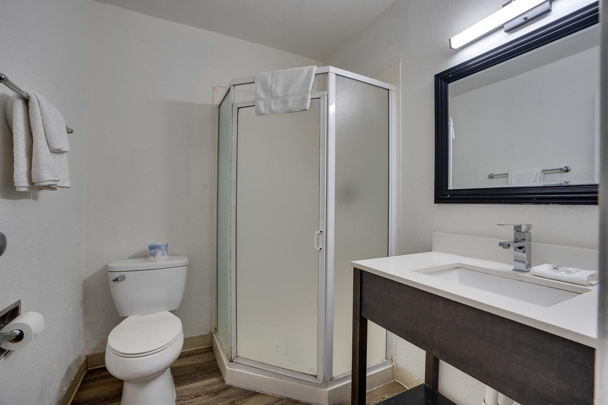 Econo Lodge Stockton Near I-5 Fairgrounds ภายนอก รูปภาพ