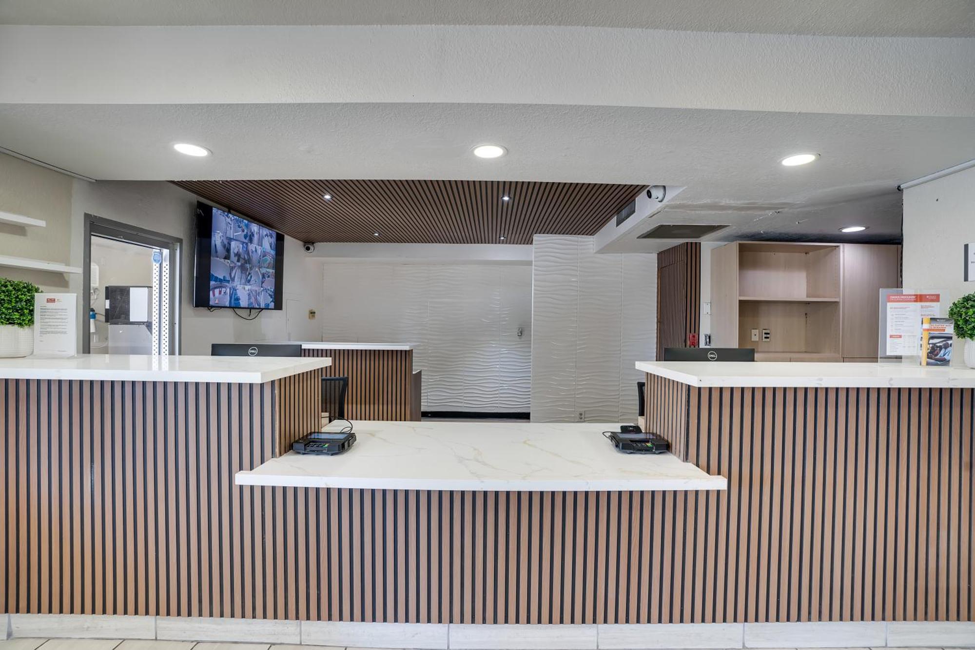 Econo Lodge Stockton Near I-5 Fairgrounds ภายนอก รูปภาพ