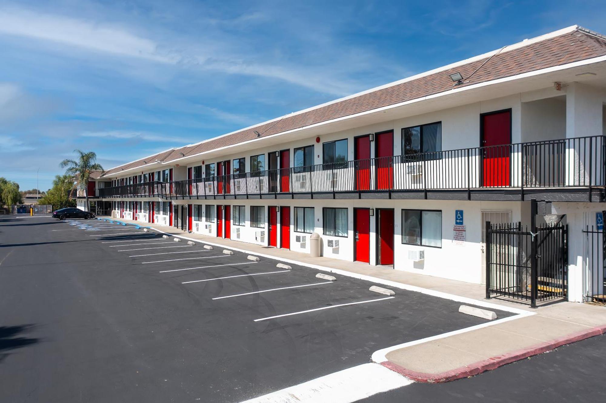 Econo Lodge Stockton Near I-5 Fairgrounds ภายนอก รูปภาพ