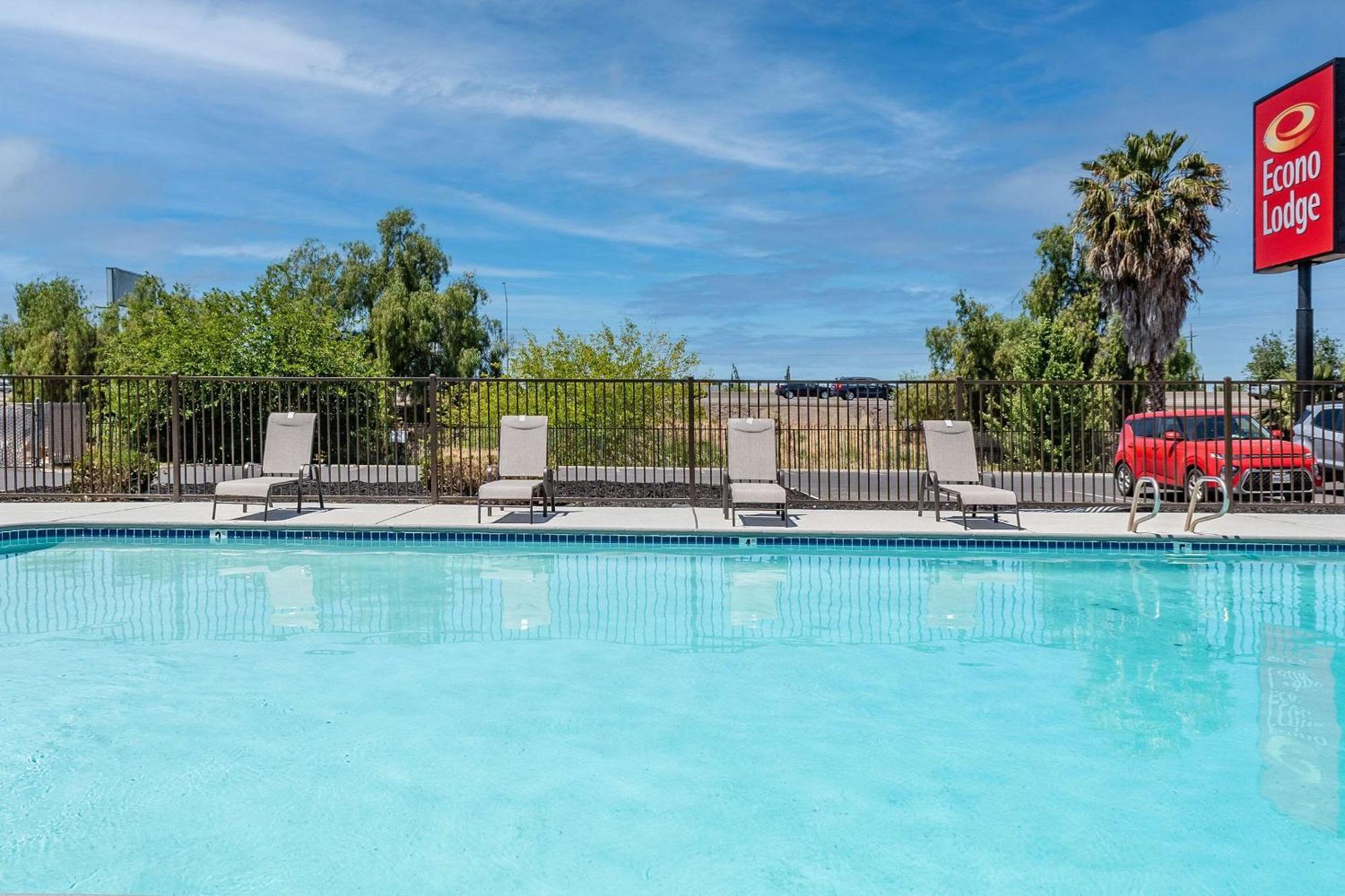 Econo Lodge Stockton Near I-5 Fairgrounds ภายนอก รูปภาพ